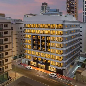 4* Aparthotel Savoy Crest