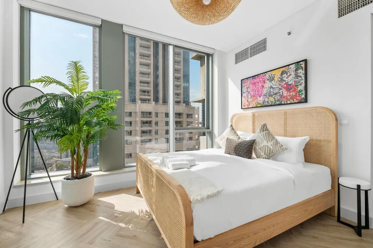 Sophisticated 1Bd W Incredible Burj Khalifa Views Apartment Dubai